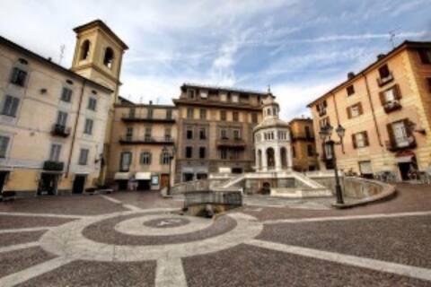 Appartamento Lella Con Meravigliosa Vista Vicino Alle Terme Acqui Terme Buitenkant foto